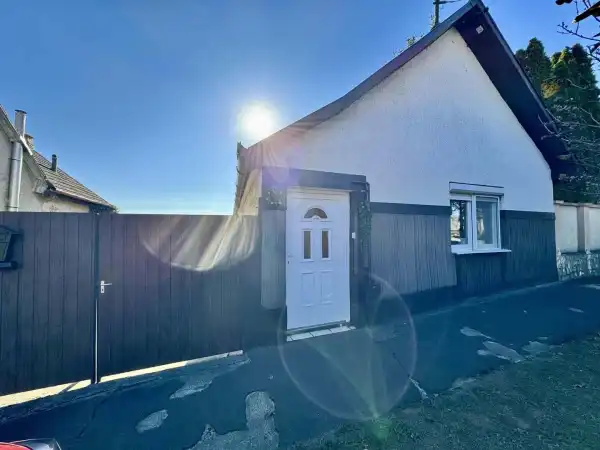 Eladó családi ház, Nagyoroszi 3 szoba 88 m² 22 M Ft Eladó családi ház, Nagyoroszi 3 szoba 88 m² 22 M Ft