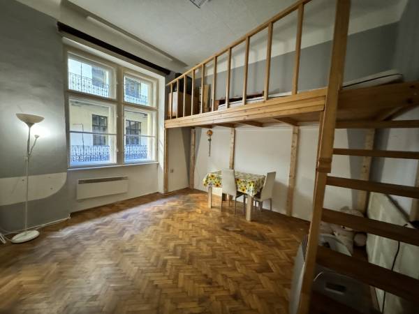 eladó téglalakás, Budapest, VIII. kerület