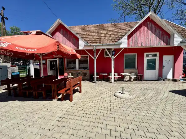 Eladó vendéglátás, Rétság 4 szoba 52 m² 51.99 M Ft